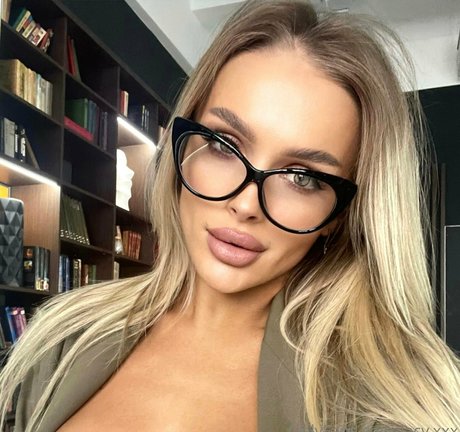 lacy xxx only fans nudes