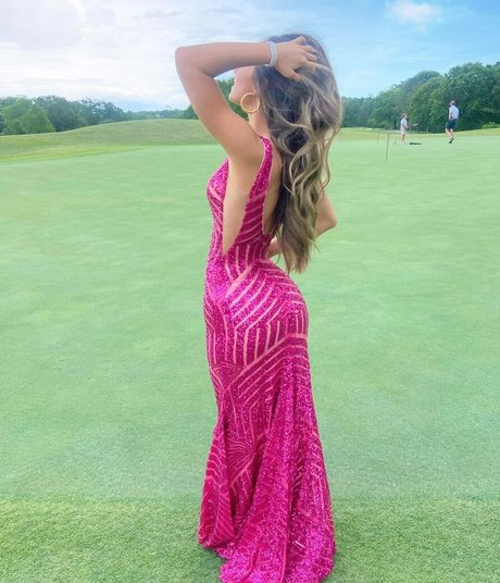 Julia Katelyn Ernst onlyfans naked