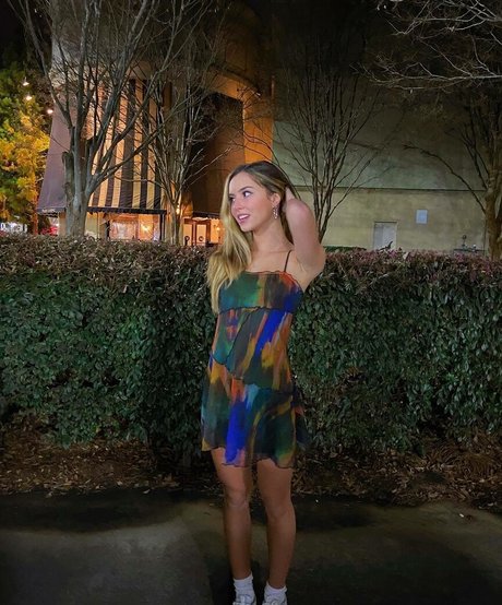 Julia Katelyn Ernst onlyfans for free