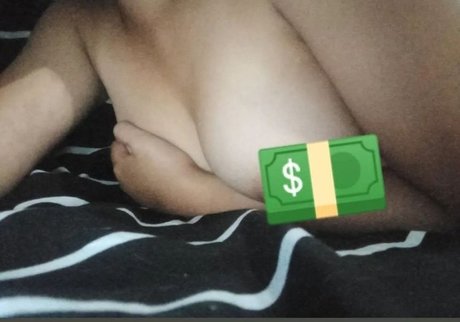 Francine Lanoza naked on onlyfans