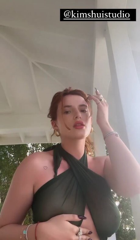 Bell Thorne onlyfans photo