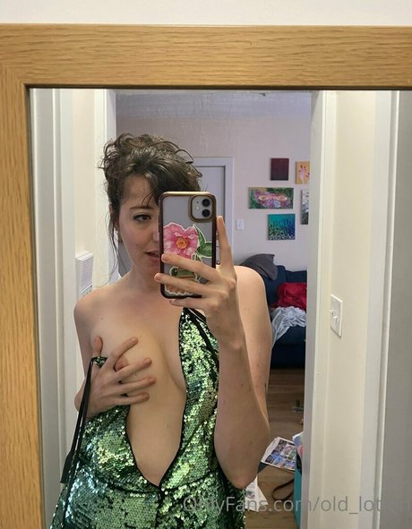 old lotion onlyfans photo