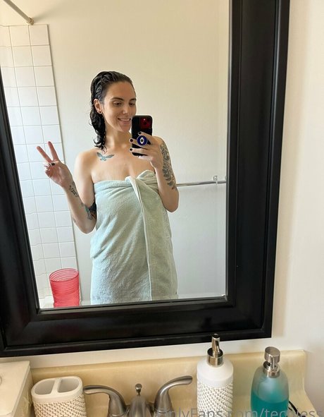 techjess topless onlyfans