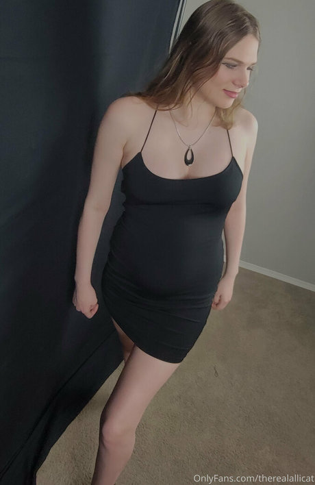 therealallicat onlyfans leaked pictures