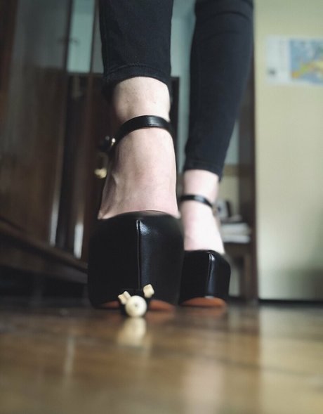 giantesselixs onlyfans leaks naked