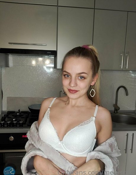 meryscott onlyfans topless