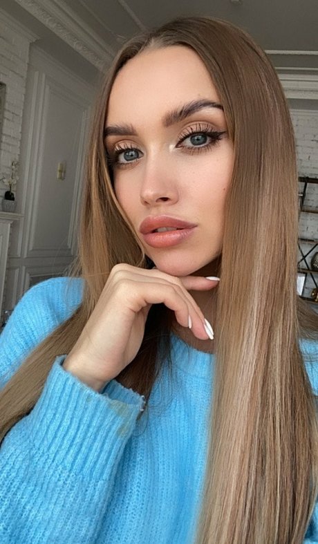 old onlyfans sexy nudes portrayal