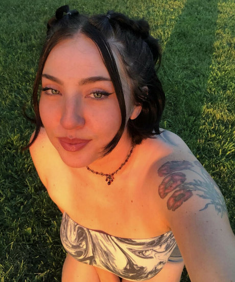 deathbydesign onlyfans pics