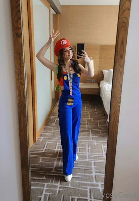 GypsyGeek nude onlyfans leaked