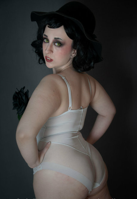 wonderlandkueen naked onlyfans leaked