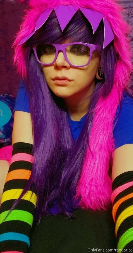 female onlyfans pretty print