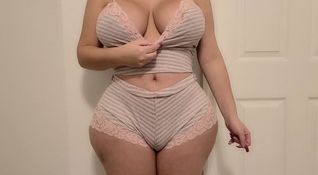 lustcrystalfree onlyfans content