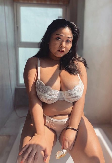 Tananya1992 on onlyfans