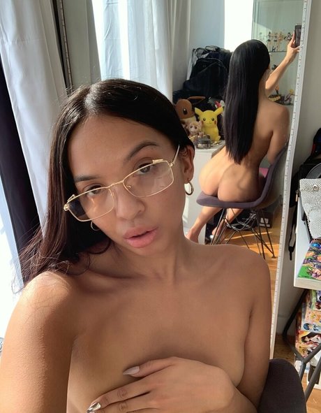 iconica onlyfans nudes porn