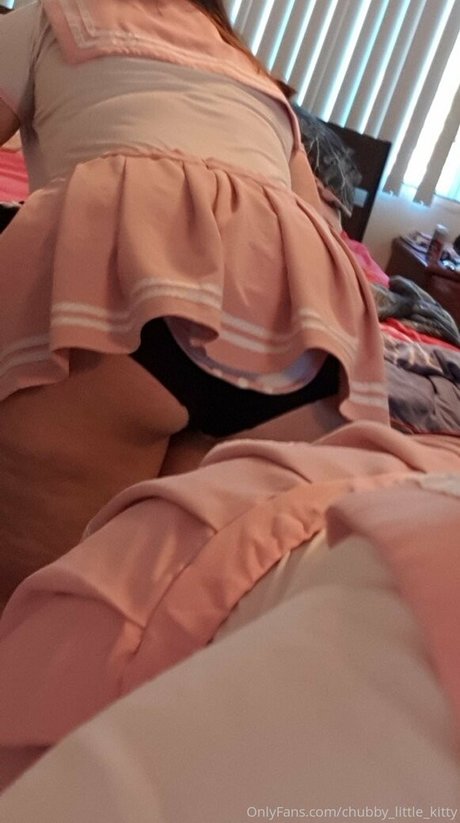 chubby little kitty onlyfans model images