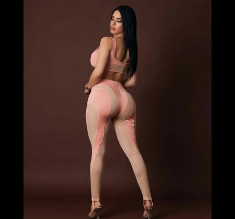 Jasleen Brar only fans pics