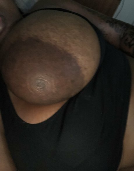 famousstarkmarie onlyfans fuck