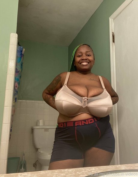 famousstarkmarie onlyfans leak nudes