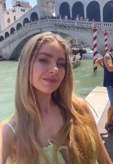 April Rose Pengilly leaked onlyfans sex