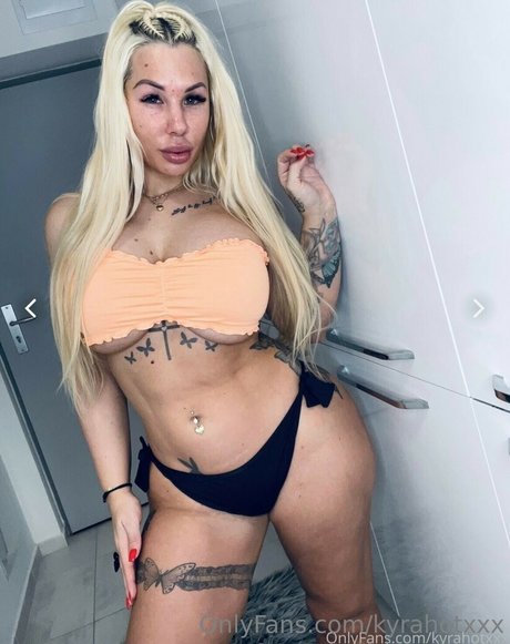 Kyra Hot onlyfans sexy