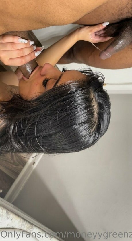 Money Green Zo onlyfans nude porn