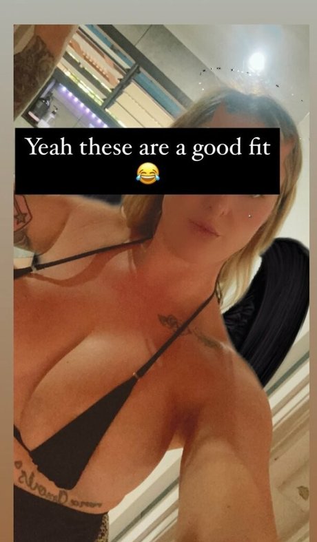 Annie Anarchy ass onlyfans