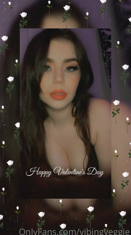 vibingveggie onlyfans uncensored