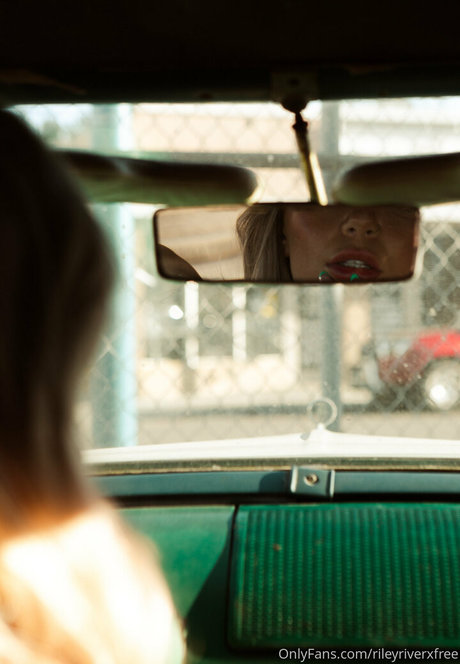rileyriverxfree onlyfans leak ass