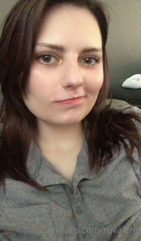 ruvalerie nude only fans leaks