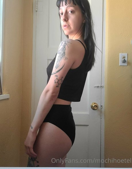mochihoetel onlyfans model