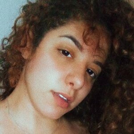 Isa Ferraz nude onlyfans pics