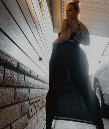 moderndaymonroee onlyfans desnuda