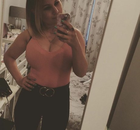 Honey And Sulphur porn only fans