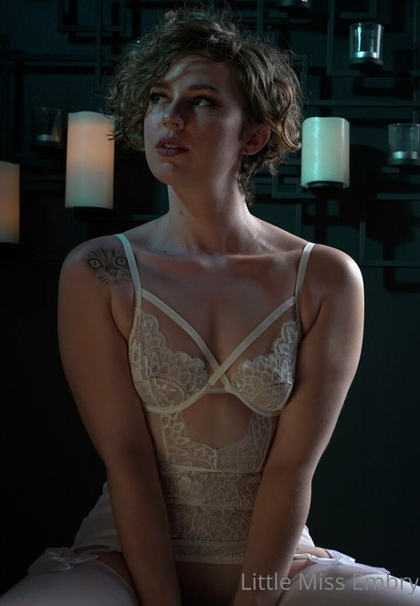 littlemissembry leaked onlyfans.