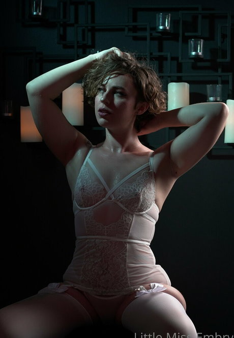 littlemissembry onlyfans nude