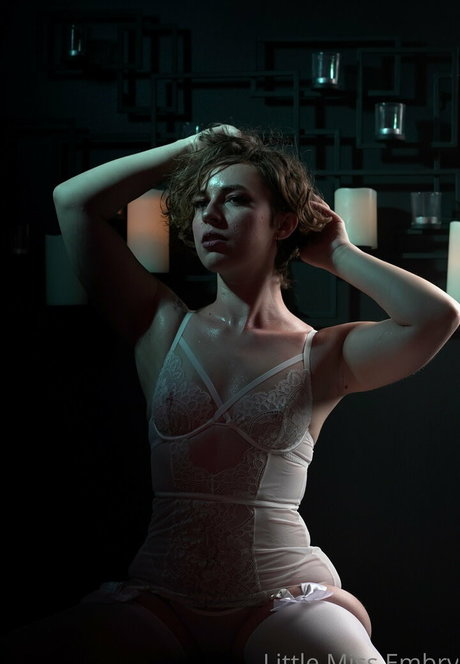 littlemissembry nude only fans leaks