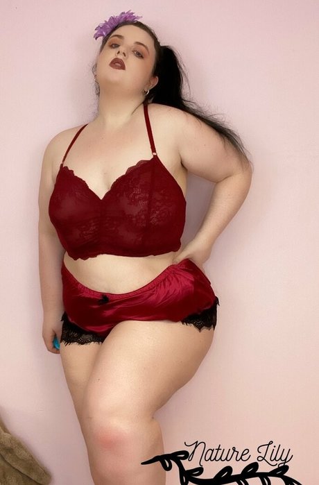 naturebabylily onlyfans sextape