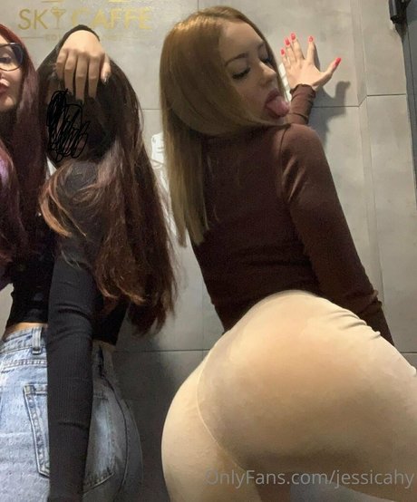 arab curvy onlyfans exclusive print