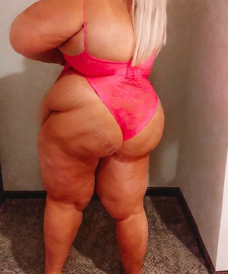 fluffybarbie onlyfans picture