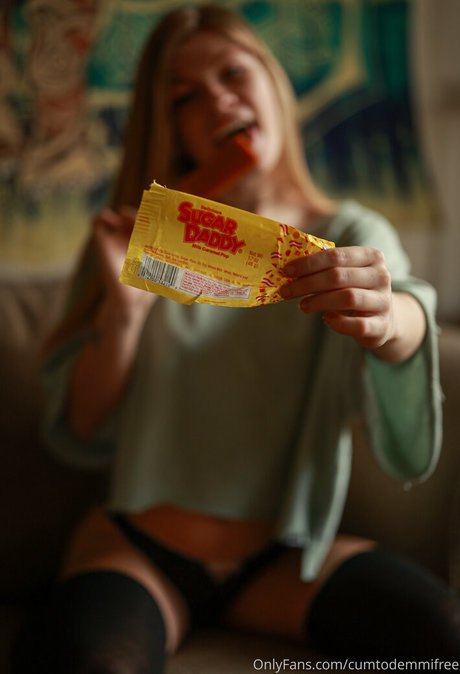 cumtodemmifree only fans leak