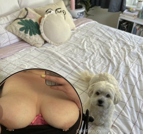 yourhippocumpus naked on onlyfans