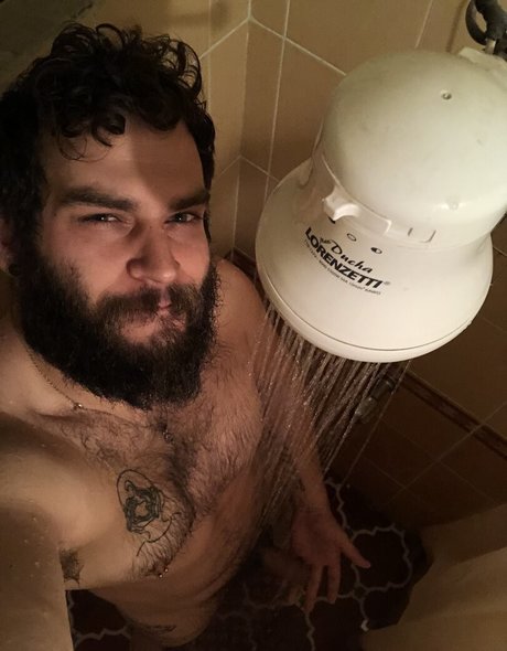abeardedboy onlyfans public photos