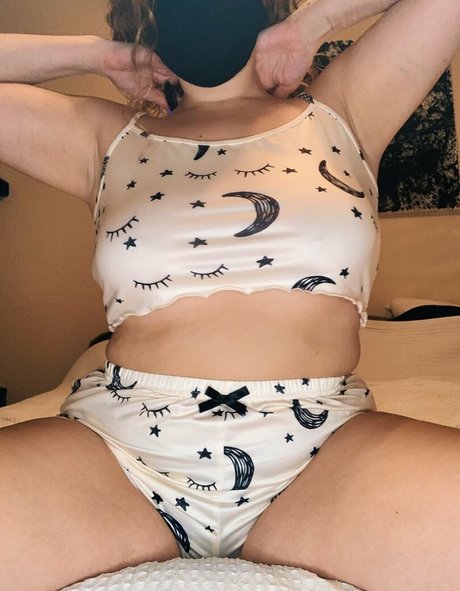 mustbecoralee onlyfans xx