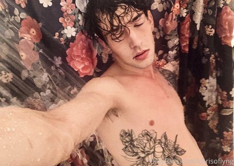 curvy nude onlyfans beautiful porn slide