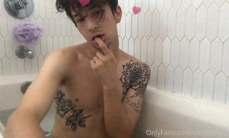 chrisoflyng onlyfans free content