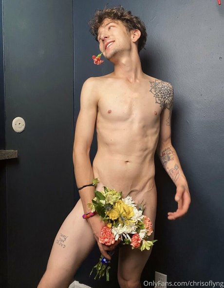 chrisoflyng only fans content