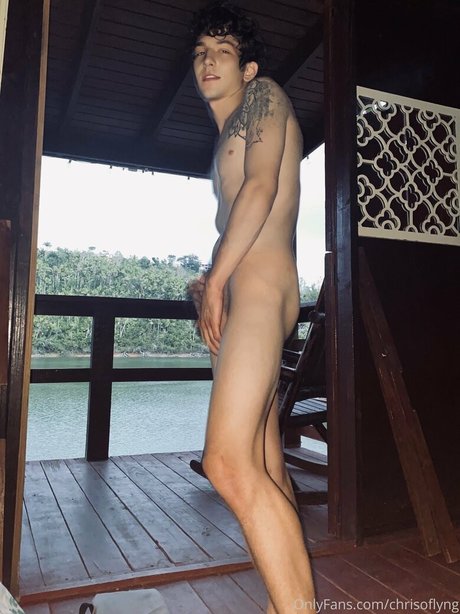 chrisoflyng feet onlyfans