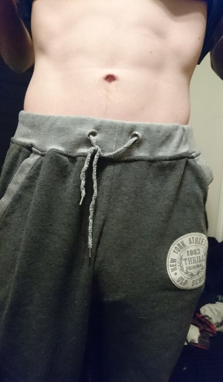 skaden11 onlyfans naked leak