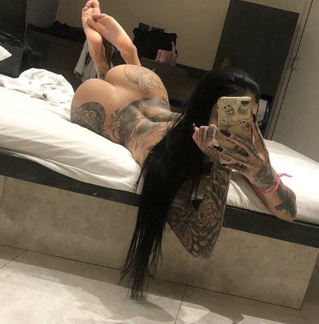 Thayna Crispim on onlyfans