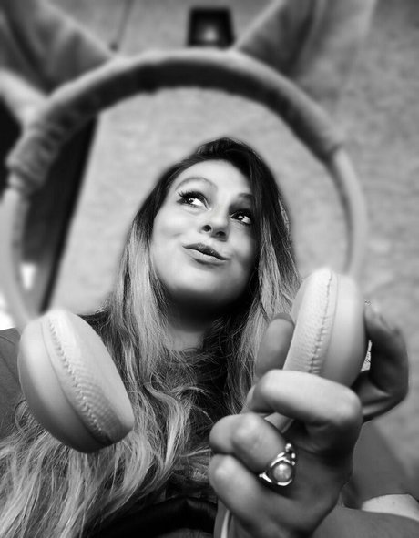 misslunamagic onlyfans nude porn